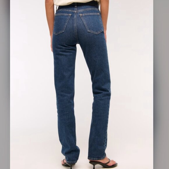 NWOT Abercrombie & Fitch Ultra High Rise 90s Straight Jean sz32 L - Picture 2 of 6